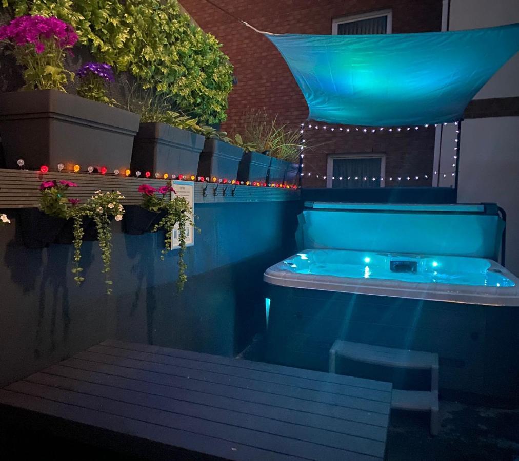 3 The View Apartments Ilfracombe - Hot Tub, Parking, Lift, Ev ภายนอก รูปภาพ