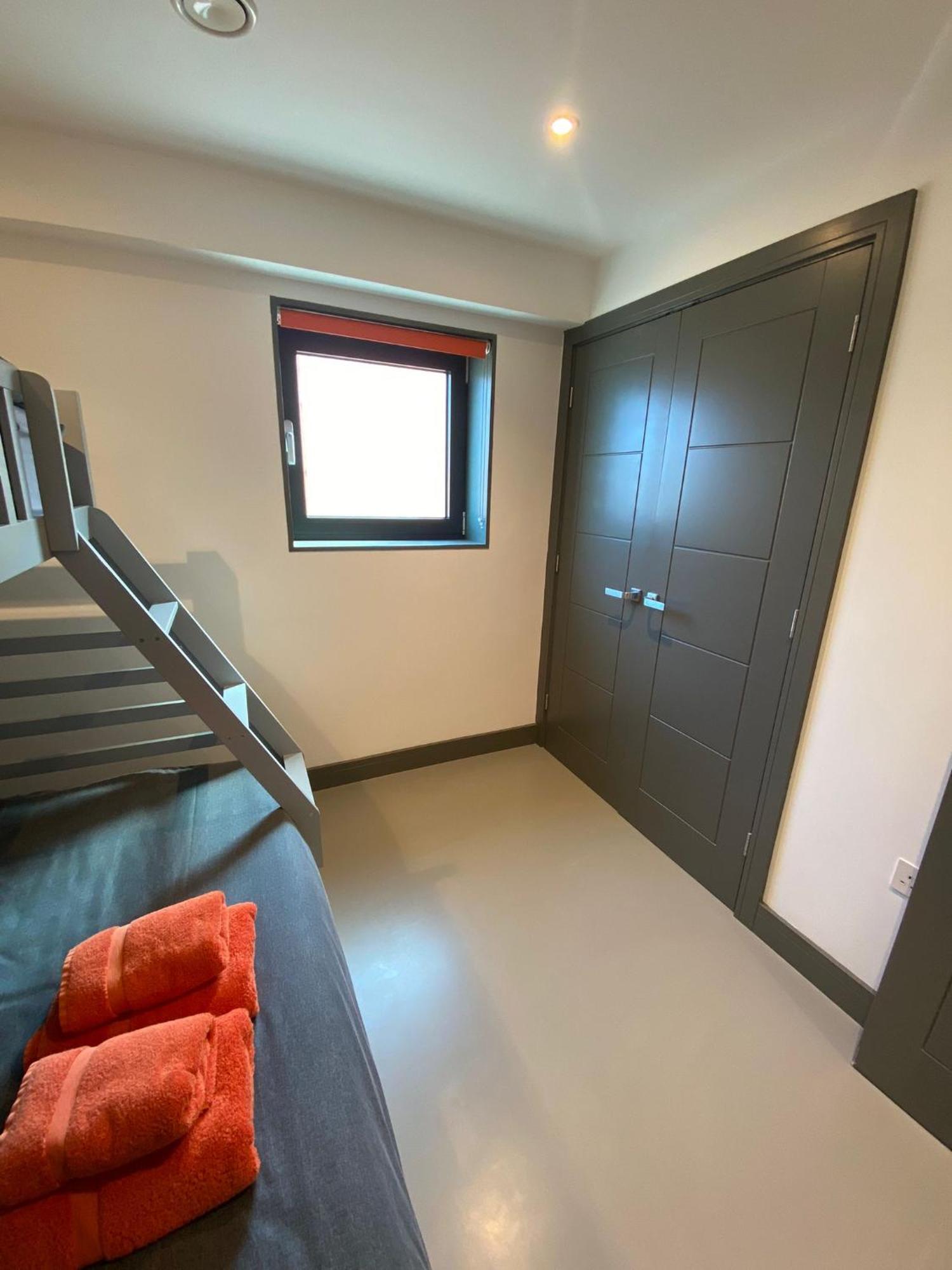 3 The View Apartments Ilfracombe - Hot Tub, Parking, Lift, Ev ภายนอก รูปภาพ