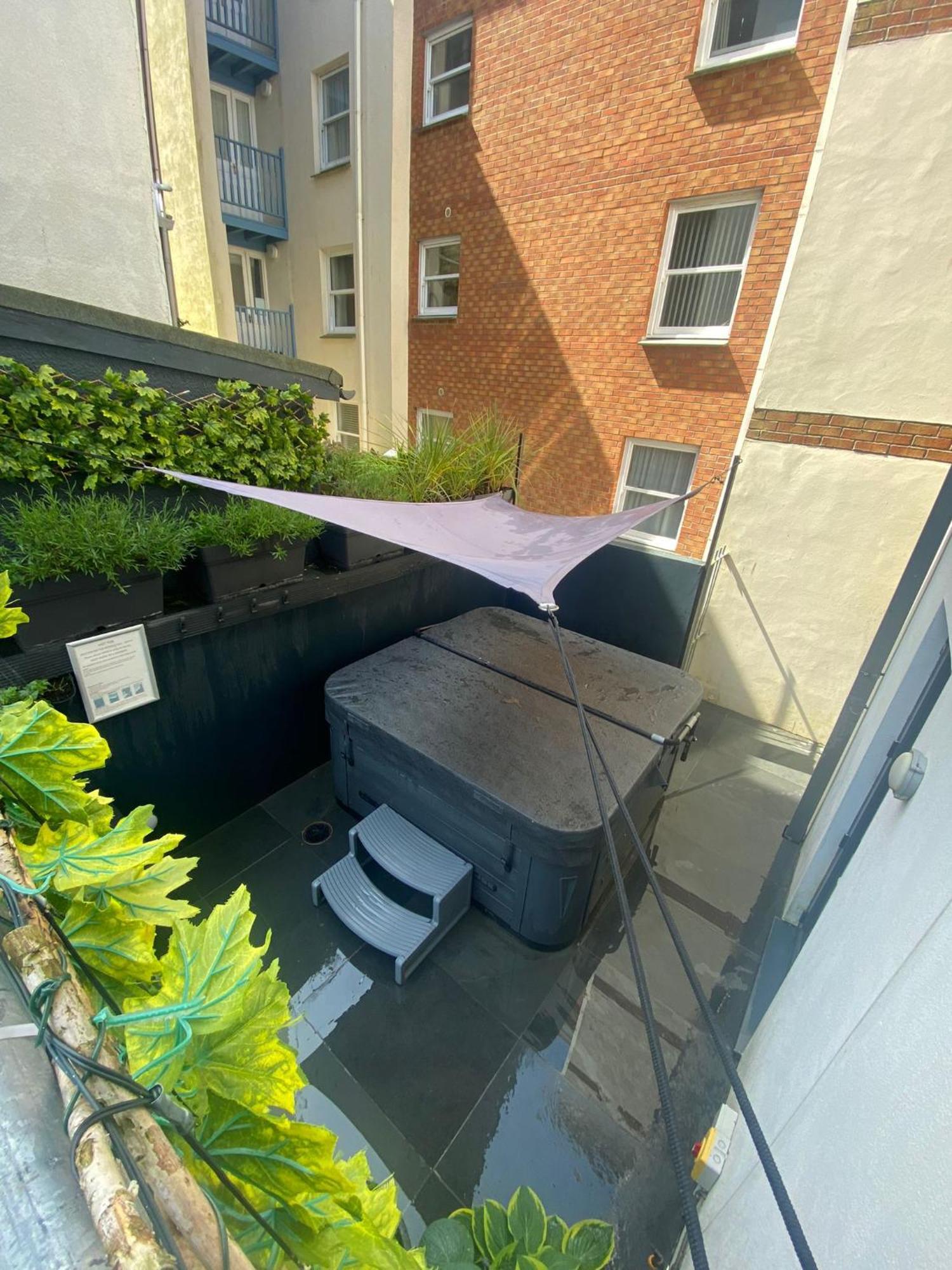 3 The View Apartments Ilfracombe - Hot Tub, Parking, Lift, Ev ภายนอก รูปภาพ