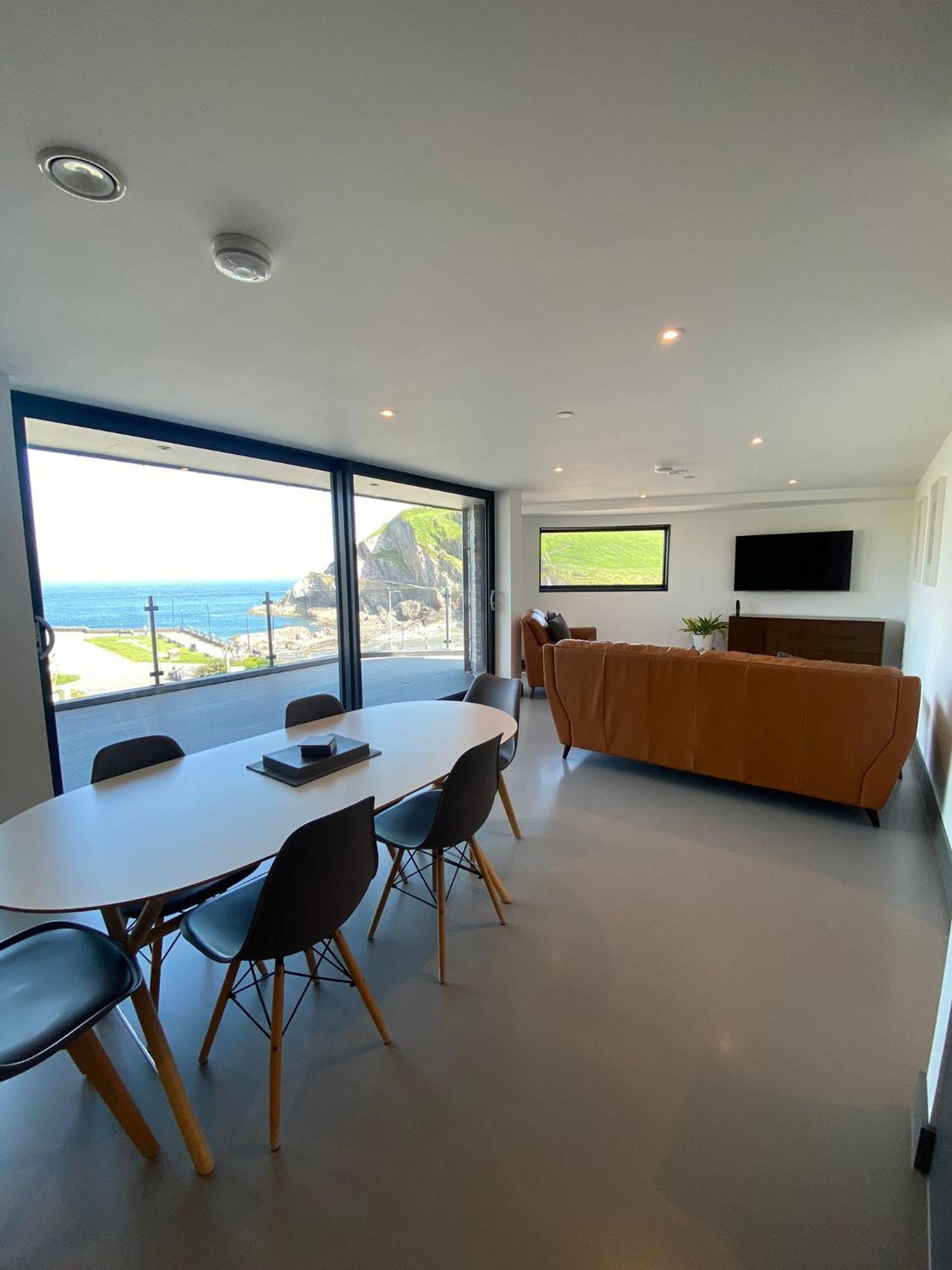 3 The View Apartments Ilfracombe - Hot Tub, Parking, Lift, Ev ภายนอก รูปภาพ
