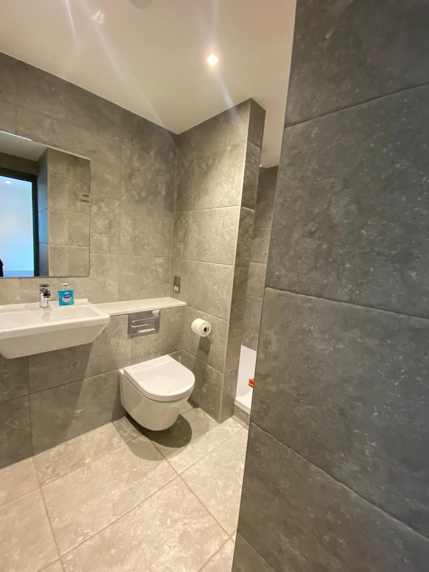 3 The View Apartments Ilfracombe - Hot Tub, Parking, Lift, Ev ภายนอก รูปภาพ