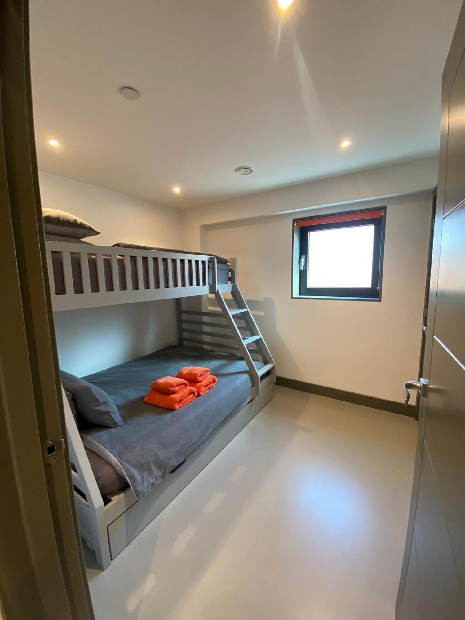 3 The View Apartments Ilfracombe - Hot Tub, Parking, Lift, Ev ภายนอก รูปภาพ